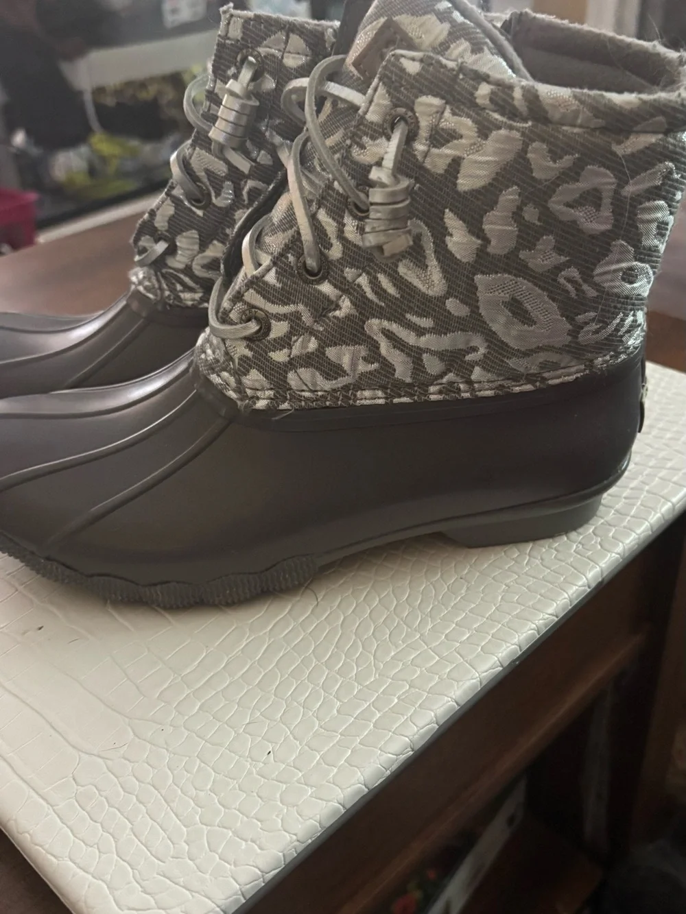 Sperry Gray Leopard Print Winter Rain Boots